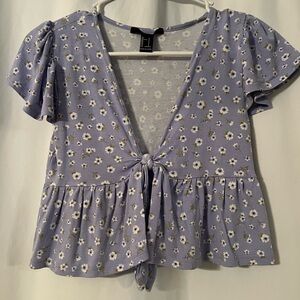 Forever 21 Cropped Floral Blouse